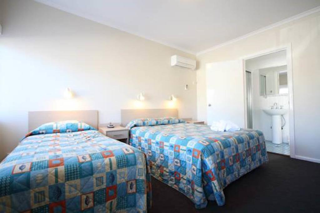 Gundagai Gabriel Motor Inn חדר תמונה