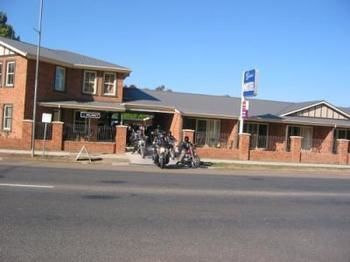 Gundagai Gabriel Motor Inn מראה חיצוני תמונה